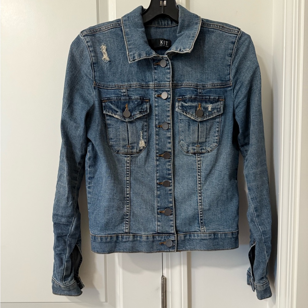 Kut from the Kloth Women's Blue Denim Jacket
Fantastic condition!!